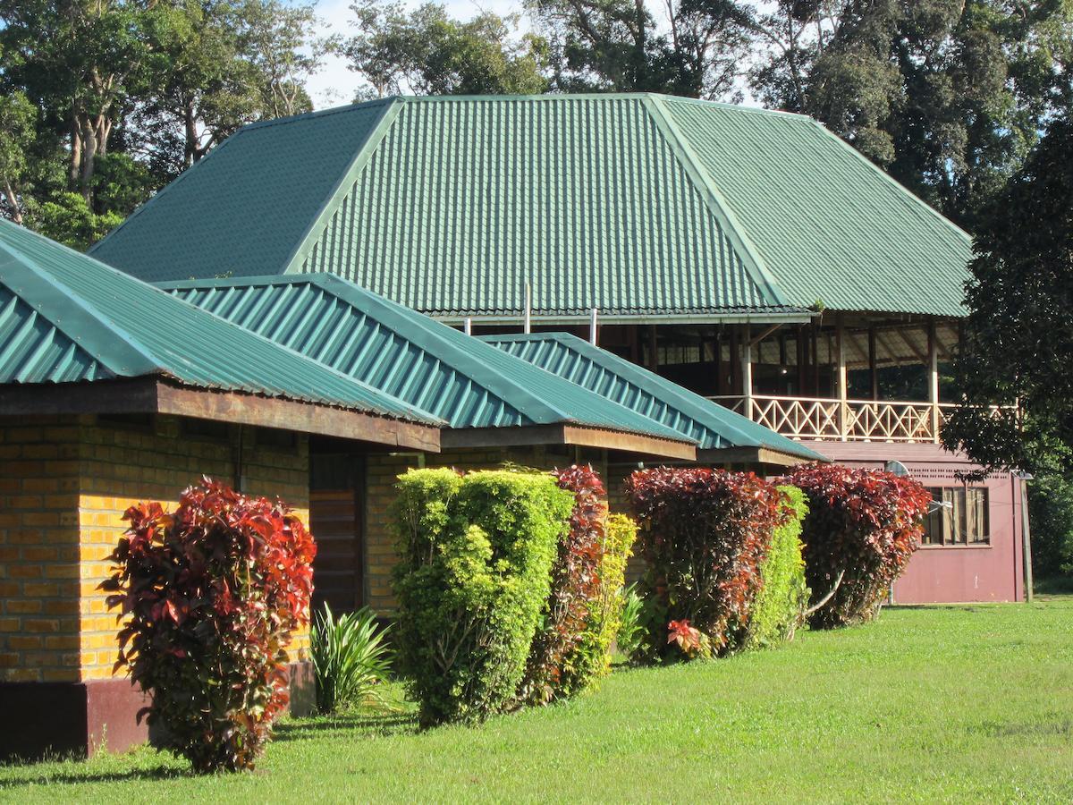 Iwokrama River Lodge Makari Exteriör bild