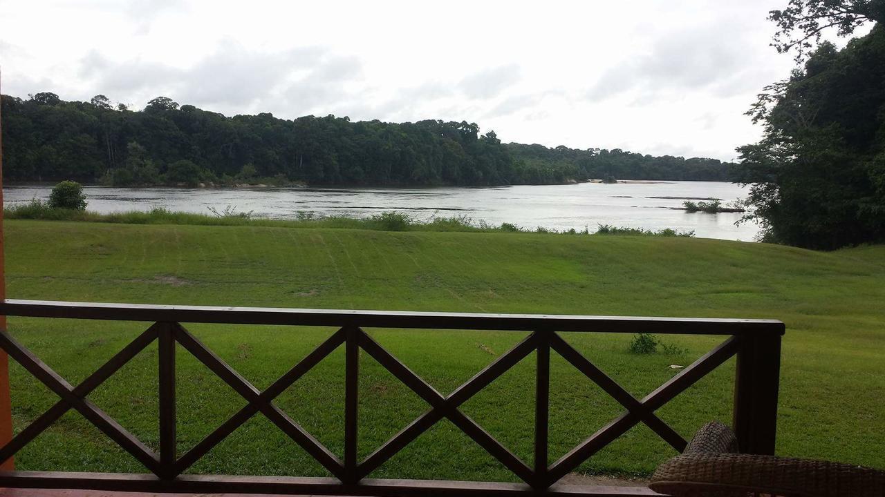 Iwokrama River Lodge Makari Exteriör bild